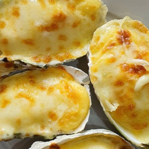 HẦU NƯỚNG PHÔ MAI